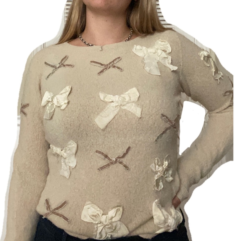 WOOL BOW SWEATER